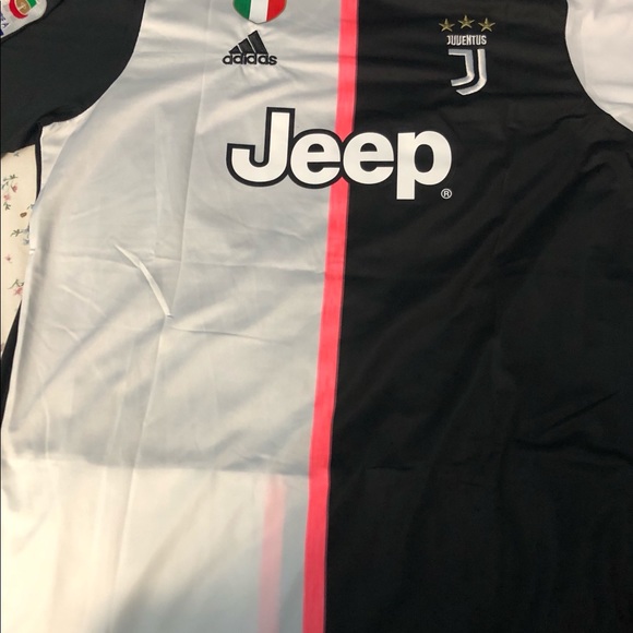Ronaldo Juventus Jersey - Picture 2 of 3